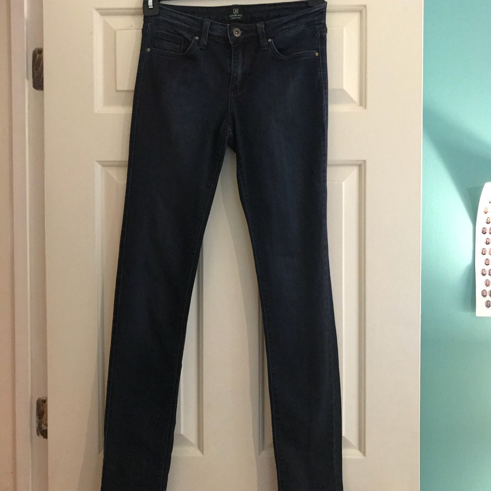 “Just Black” - dark wash skinny jeans